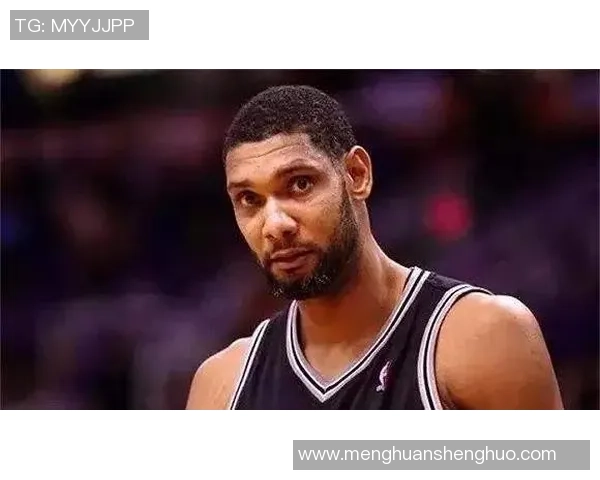 足球巨星跨界挑战篮球赛场展现多才多艺的精彩瞬间 足球巨星跨界挑战篮球赛场展现多才多艺的精彩瞬间