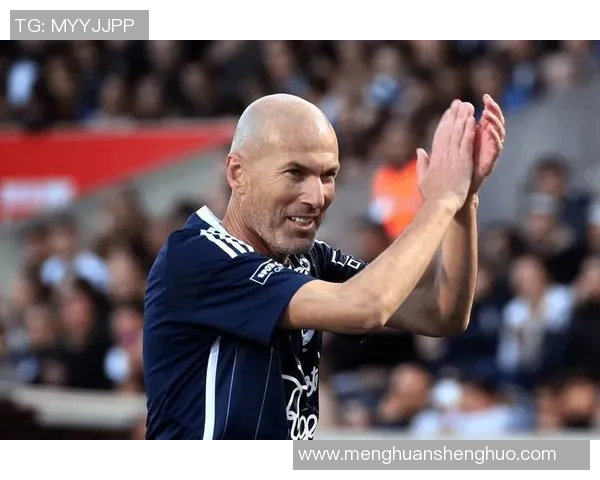 足球明星意外停球失误引发球迷热议赛场瞬间成焦点